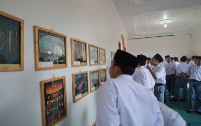 Siswa MA Salafiyah Kajen Telusuri Jejak Sejarah Islam melalui Outing Class