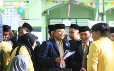 Dedikasi Ikatan Alumni Salafiyah Kajen dari 44 Perguruan Tinggi dan Pondok Pesantren adakan Expo IKLAS